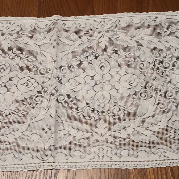 Vintage white lace 39" X 13" table runner - Picture 3 of 7